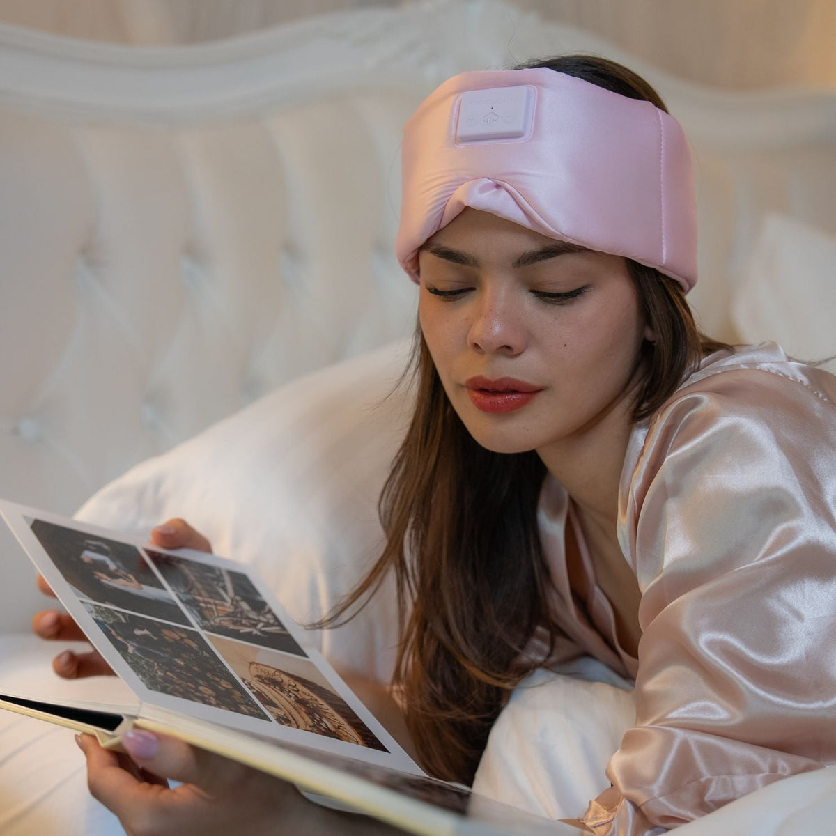 Snooze Band™ Silk - Sleep Mask with Headphones